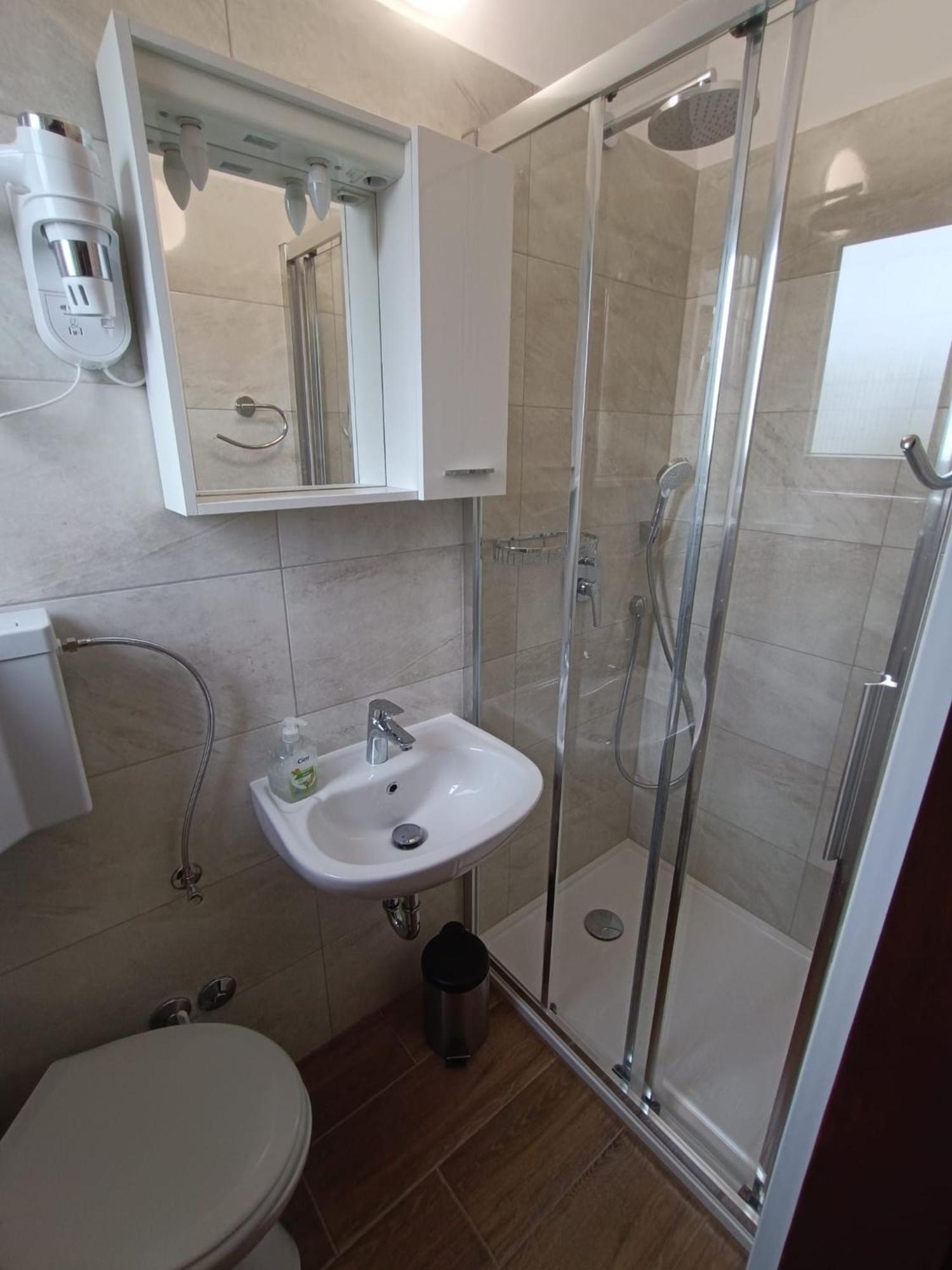 Apartments Novacic ポレッチ エクステリア 写真